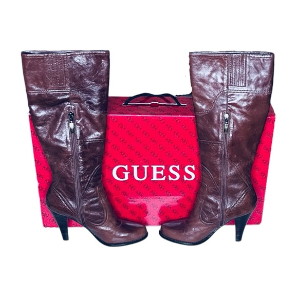 Beautiful GUESS tall leather boots in almost new condition - Picture 2 of 5
